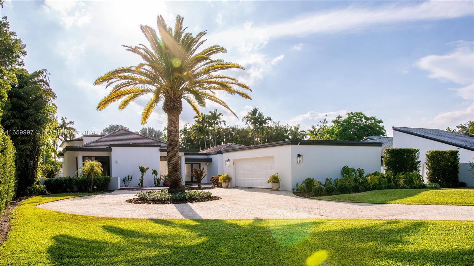 1ad5be0d-3561 4020 SW 129th Ave, Miami FL 33175 — #A11659997