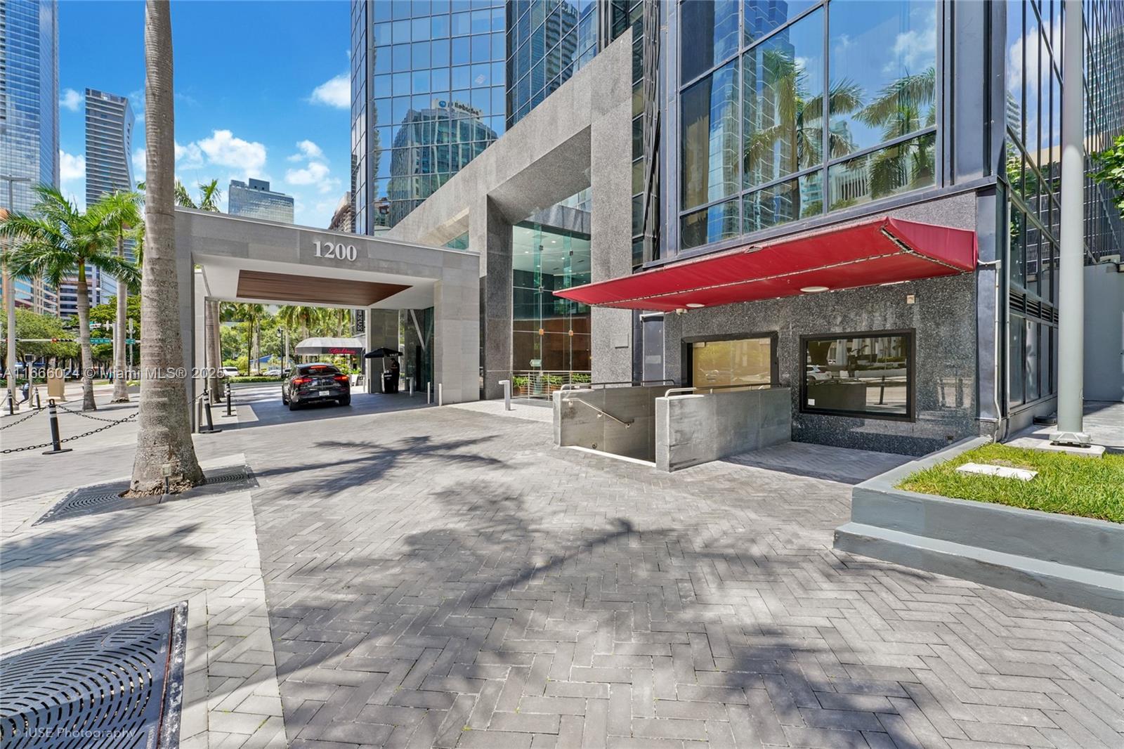 C 1200 Brickell Ave # D, Miami FL 33131 — #A11666024