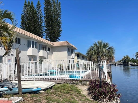 840 Pine Dr # 103, Pompano Beach FL 33060 — #A11669528