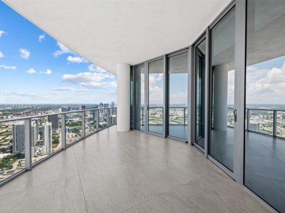 851 NE 1st Ave # 5402, Miami FL 33132 — #A11672678