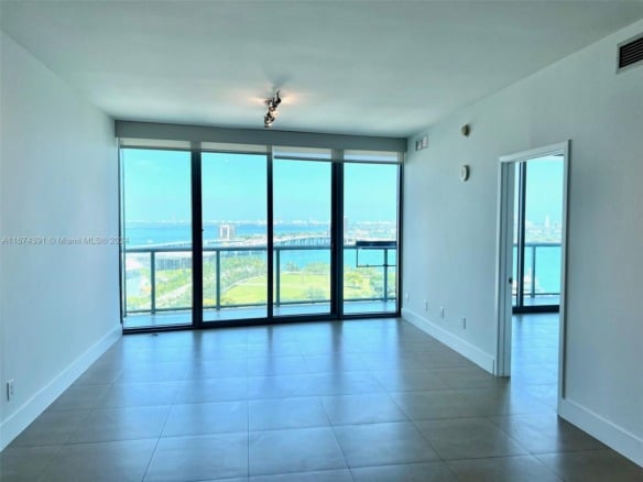 888 Biscayne Blvd # 1811, Miami FL 33132 — #A11674391