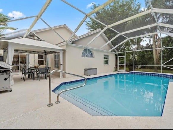 2002 Lake Breeze Ct, Wellington FL 33414 — #A11679307