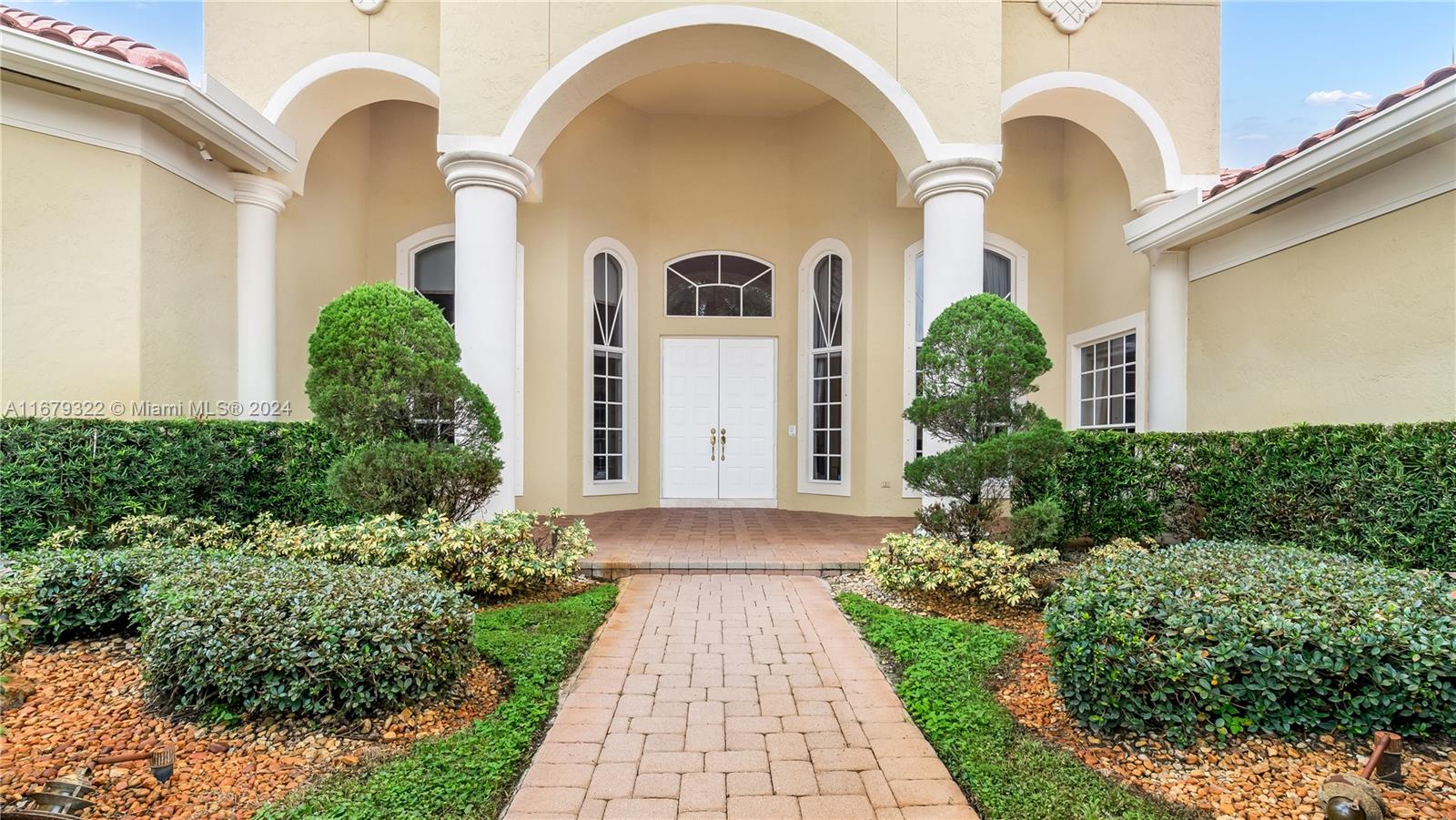 1ad5be0d-3704 12854 Stonebrook Dr, Davie FL 33330 — #A11679322
