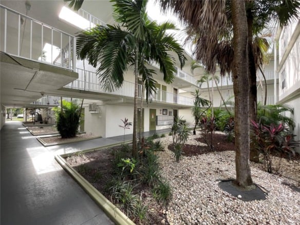 4255 N University Dr # 201, Sunrise FL 33351 — #A11682869