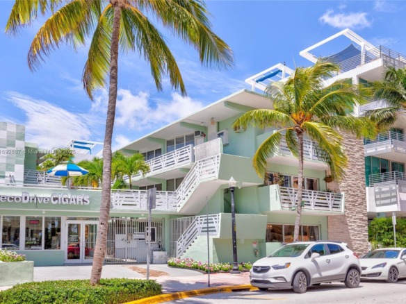 1446 Ocean Dr # 2, Miami Beach FL 33139 — #A11692887