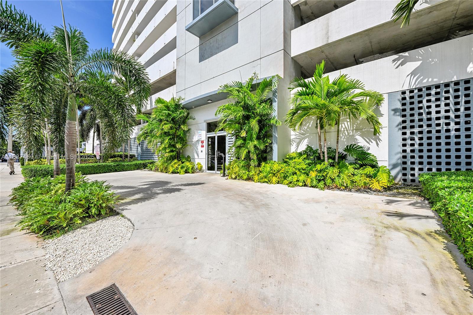 1ad5be0d-383 36 NW 6th Ave # 701, Miami FL 33128 — #A11837469