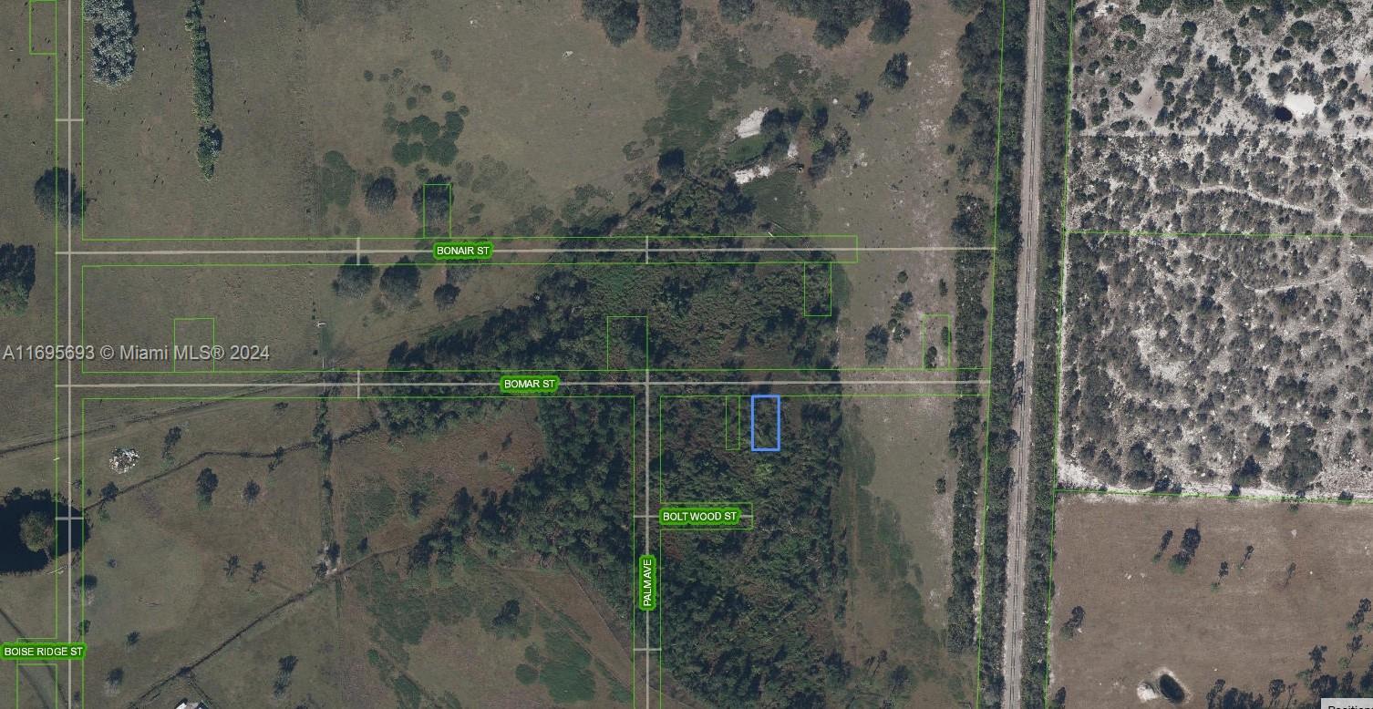 1ad5be0d-3832 525 Bomar Street, Other City – In The State Of Florida FL 33960 — #A11695693