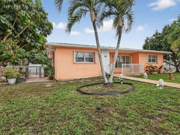 500 E 30th St, Hialeah FL 33013 — #A11695799