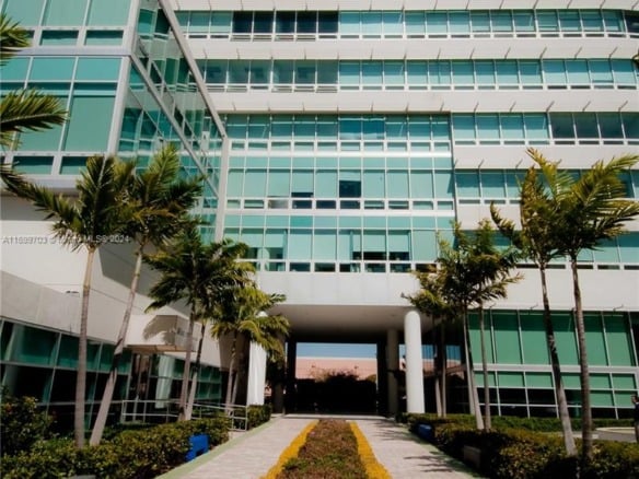 20900 NE 30th Ave # 405, Aventura FL 33180 — #A11699703