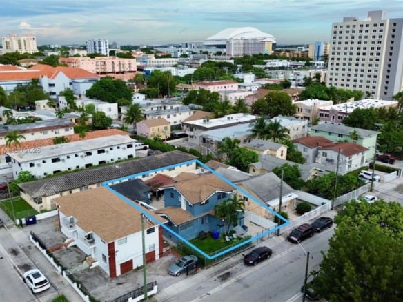 236 SW 10 Avenue, Miami FL 33130 — #A11702068