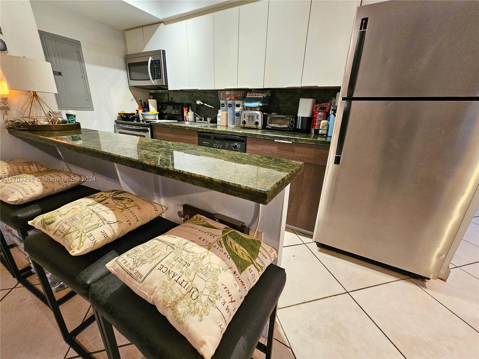 1ad5be0d-3908 1559 Michigan Ave # 104, Miami Beach FL 33139 — #A11703238