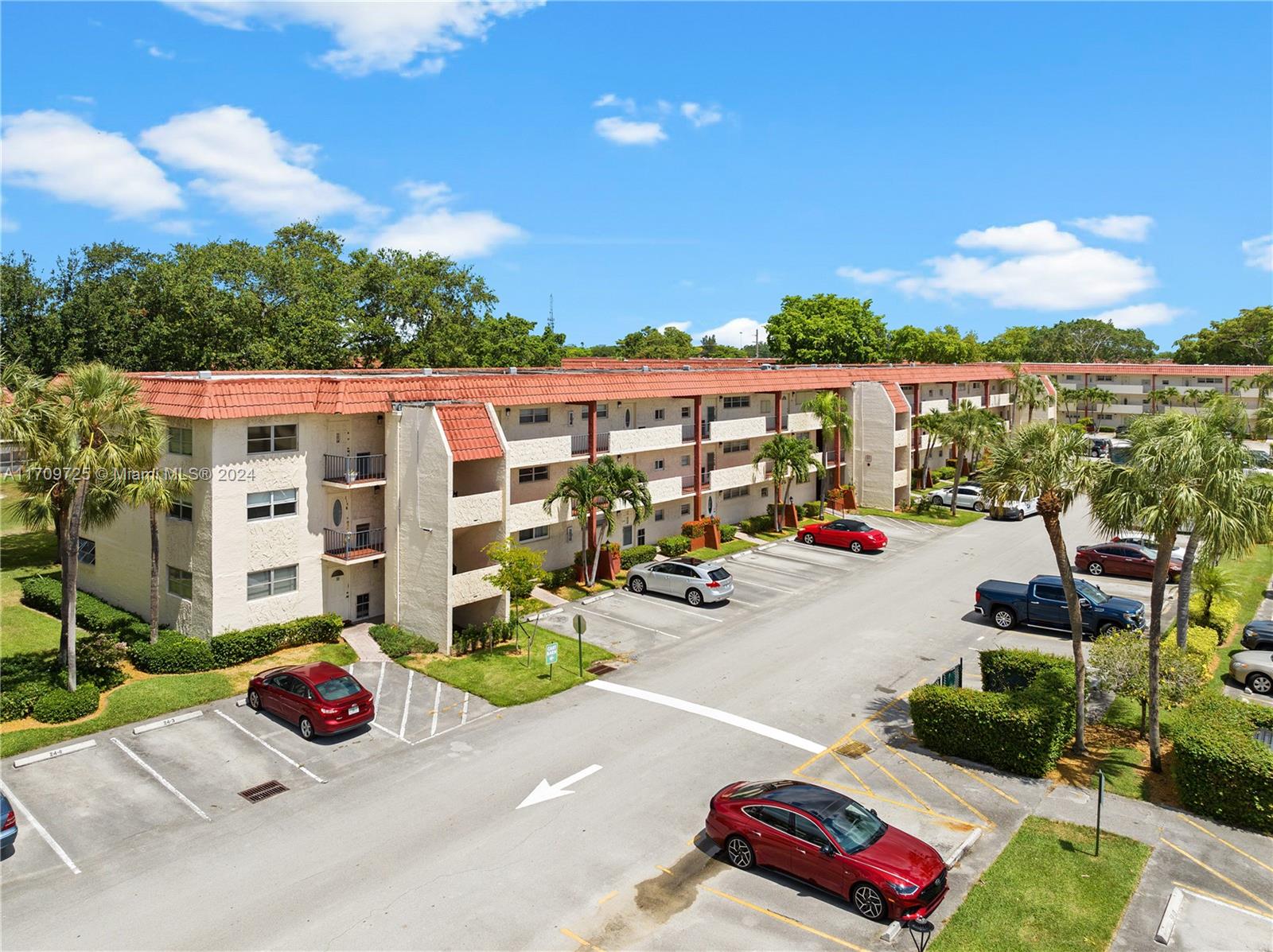 default 711 S Hollybrook Dr # 109, Pembroke Pines FL 33025 — #A11709725