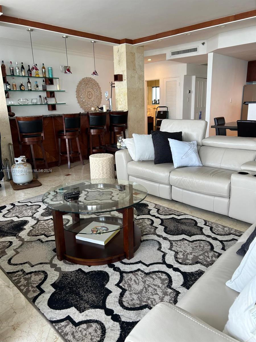 1ad5be0d-3978 100 Lincoln Rd, Miami Beach FL 33139 — #A11711210