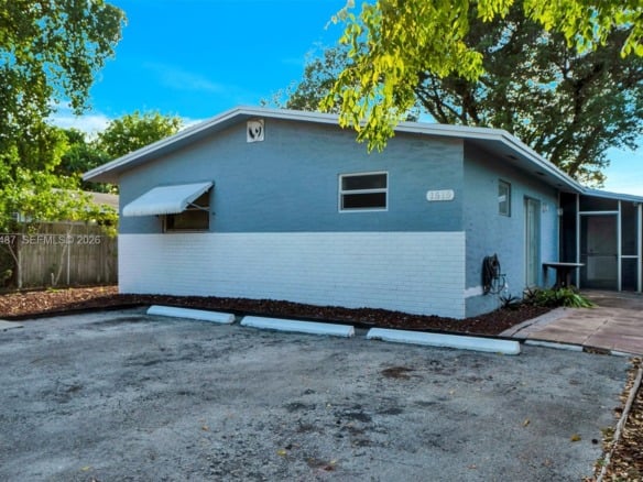 1515 NW 2nd Ave, Fort Lauderdale FL 33311 — #A11718487