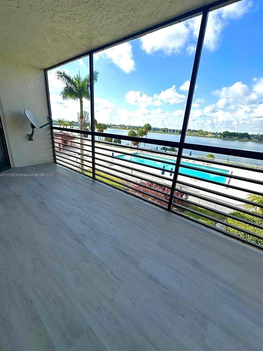 1ad5be0d-4047 20840 San Simeon Way # 305, Miami FL 33179 — #A11718538