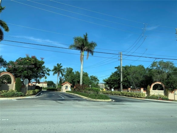 8710 SW 3rd St # 104, Pembroke Pines FL 33025 — #A11721814