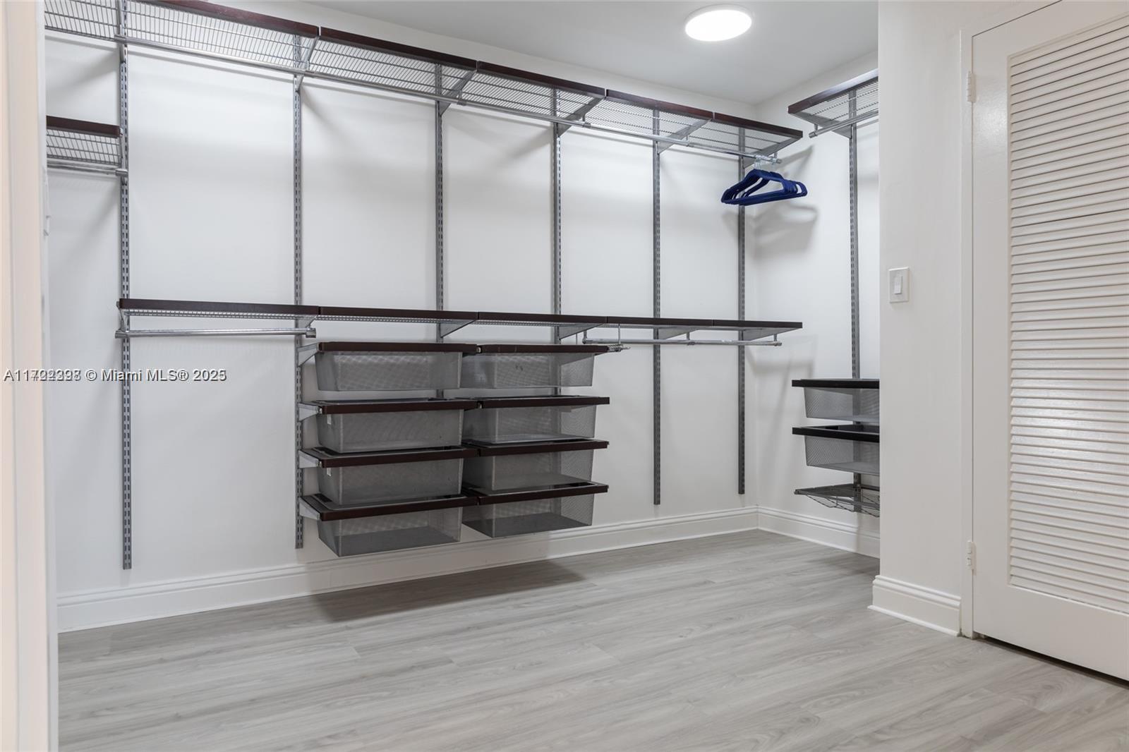 1ad5be0d-4116 5161 Collins Ave # 812, Miami Beach FL 33140 — #A11722398