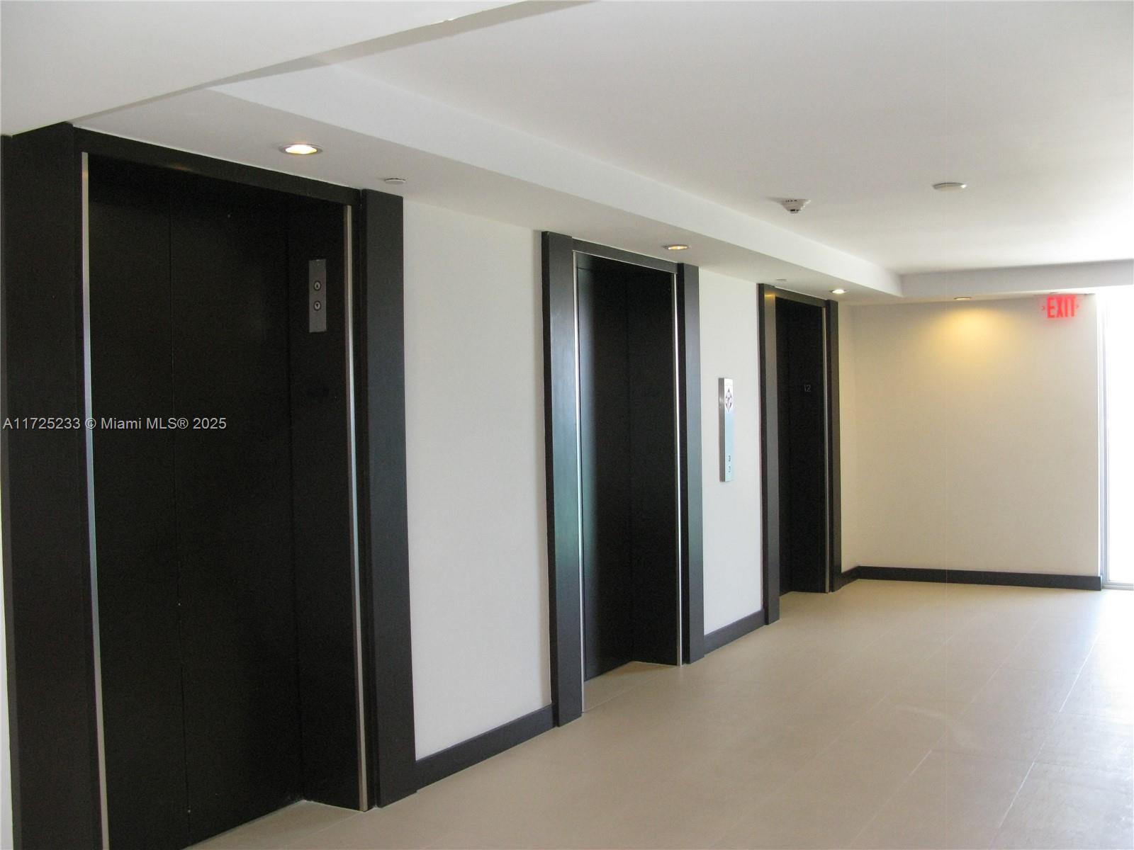 1ad5be0d-4157 5701 Collins Ave # 1011, Miami Beach FL 33140 — #A11725233