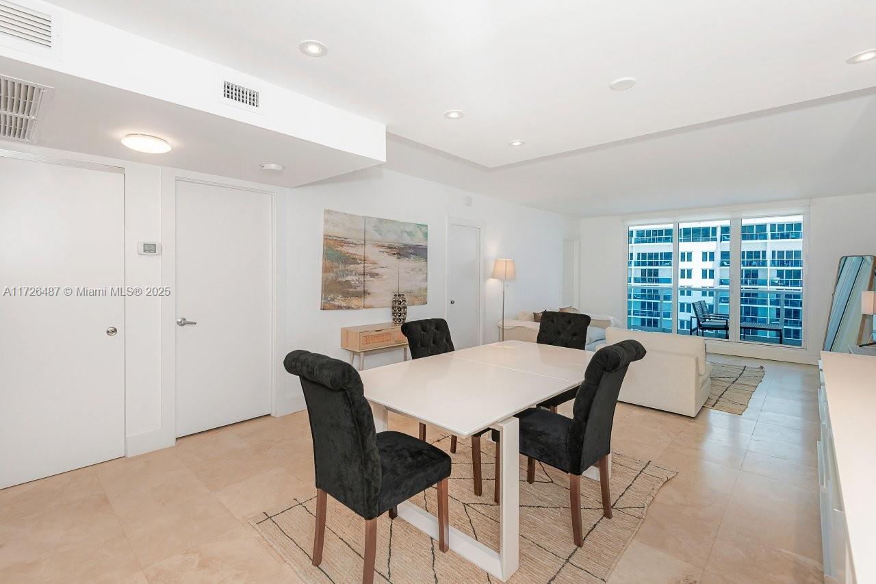 1ad5be0d-4172 2301 Collins Ave # 1515, Miami Beach FL 33139 — #A11726487