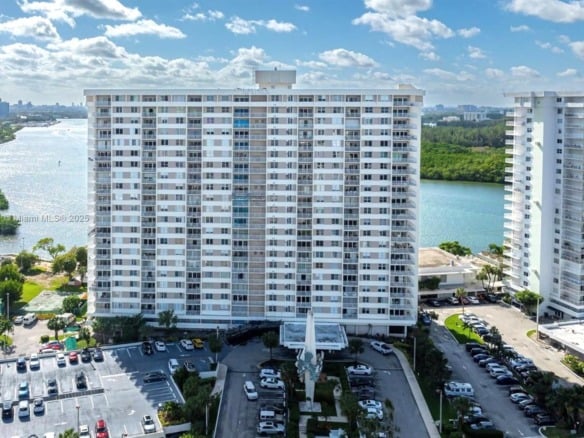 300 Bayview Dr # 402, Sunny Isles Beach FL 33160 — #A11726771
