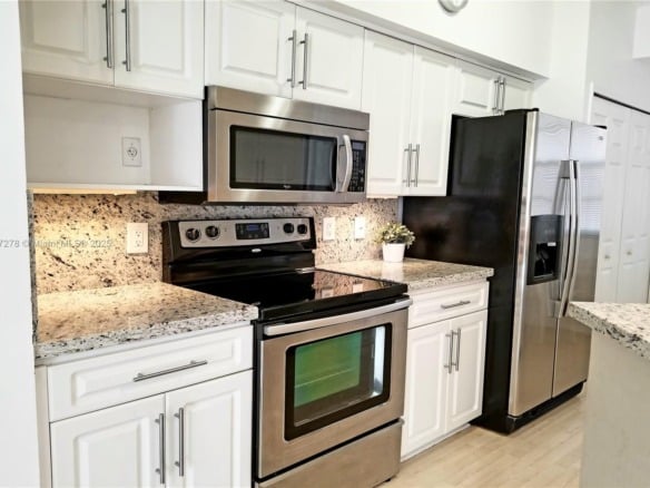 3215 NE 184 ST # 14302, Aventura FL 33160 — #A11727278