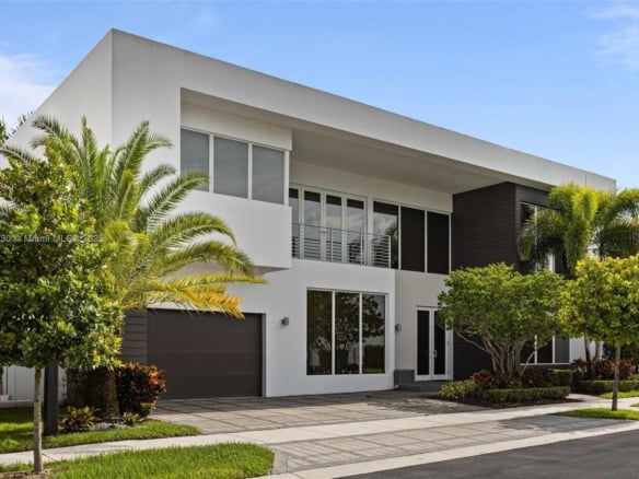 10296 NW 74th Ter, Doral FL 33178 — #A11728130