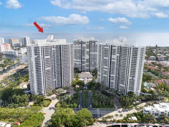 21205 Yacht Club Dr # 805, Aventura FL 33180 — #A11728948