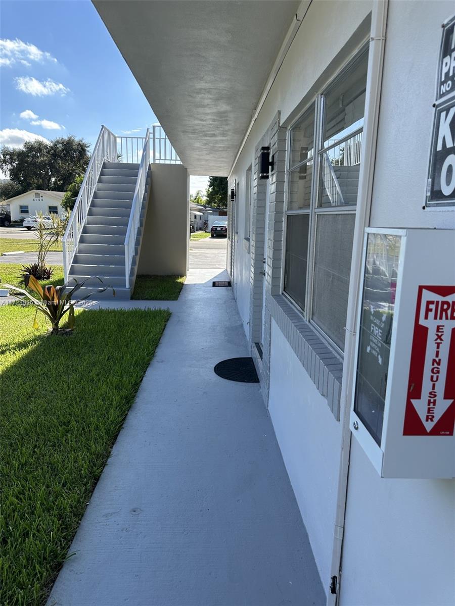 1ad5be0d-4218 6101 Garfield St, Hollywood FL 33024 — #A11728936