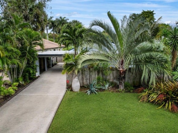 1401 NE 33rd St, Oakland Park FL 33334 — #A11730070
