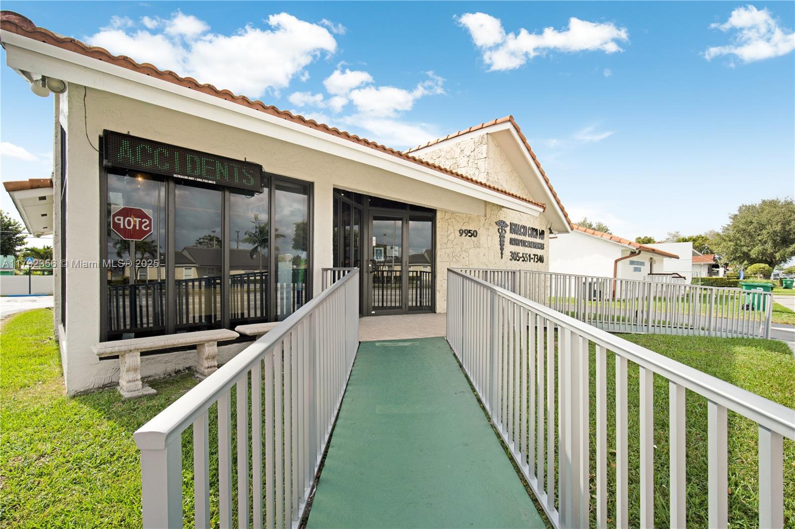 1ad5be0d-4264 9950 SW 40th St, Miami FL 33165 — #A11732356