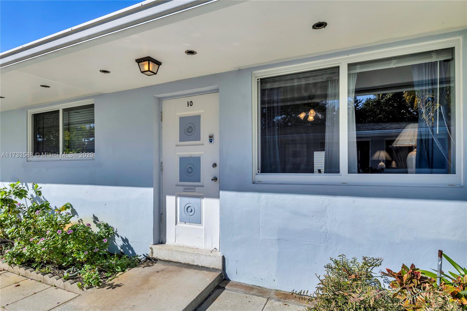 2300 Jackson St # 10, Hollywood FL 33020 — #A11732588