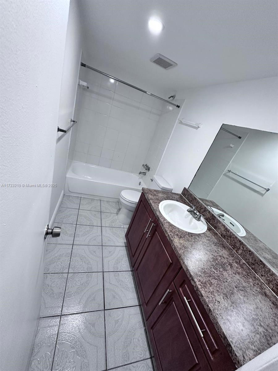 1ad5be0d-4275 Listing #A11733210
