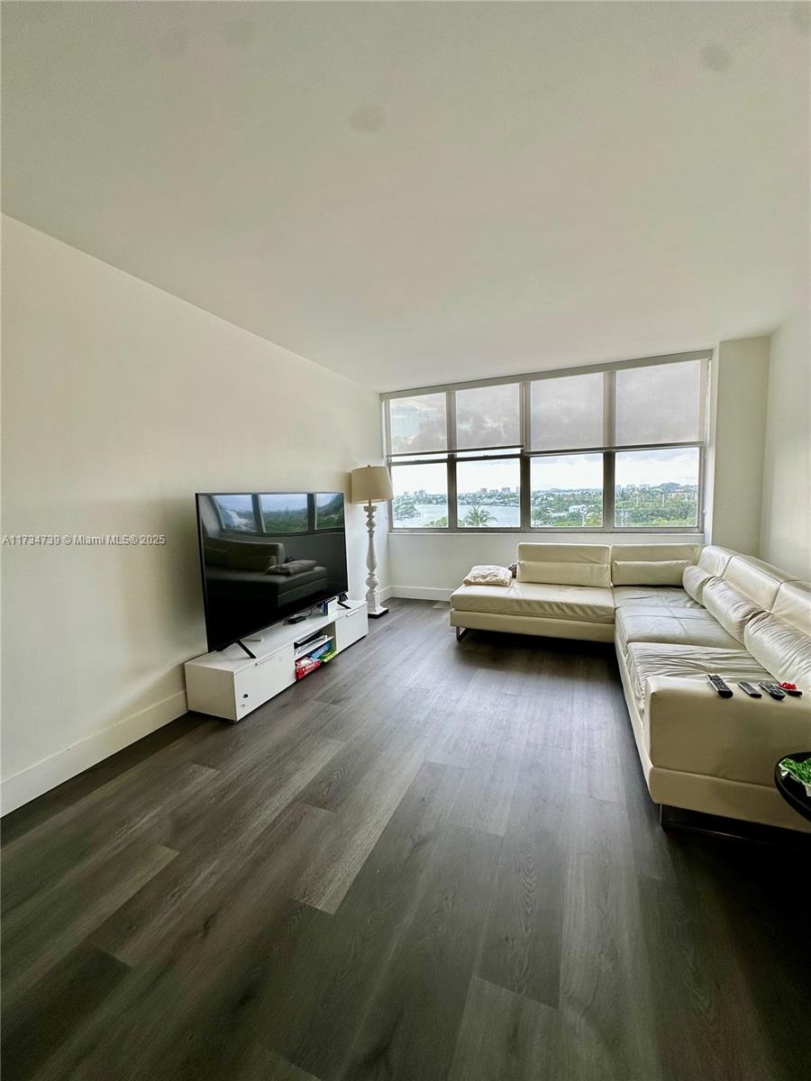 1ad5be0d-4293 7441 Wayne Ave # 6B, Miami Beach FL 33141 — #A11734739