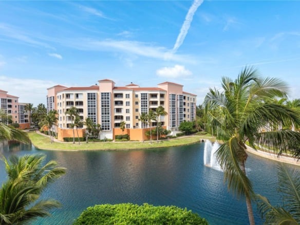 705 Crandon Blvd # 405, Key Biscayne FL 33149 — #A11735326