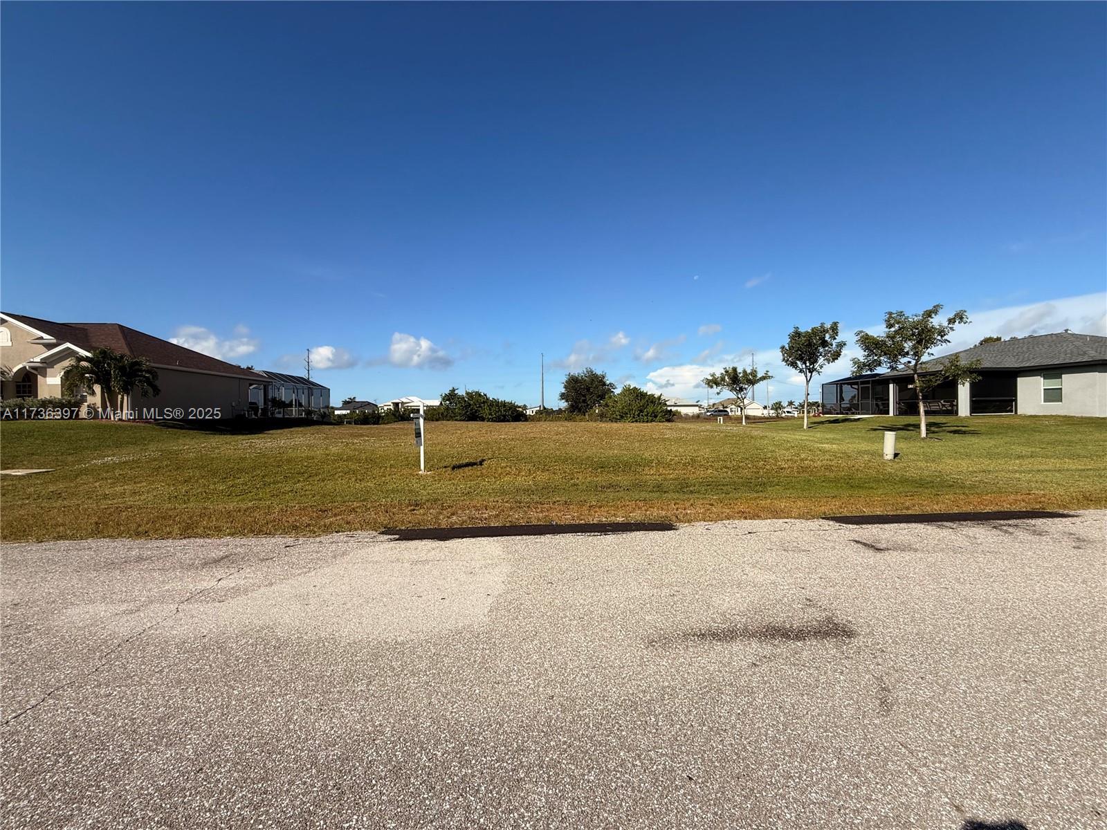 1ad5be0d-4317 420 NW 23rd ave, Cape Coral FL 33993 — #A11736397