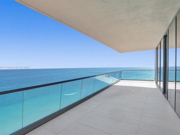 18501 Collins Ave # 2704, Sunny Isles Beach FL 33160 — #A11738983