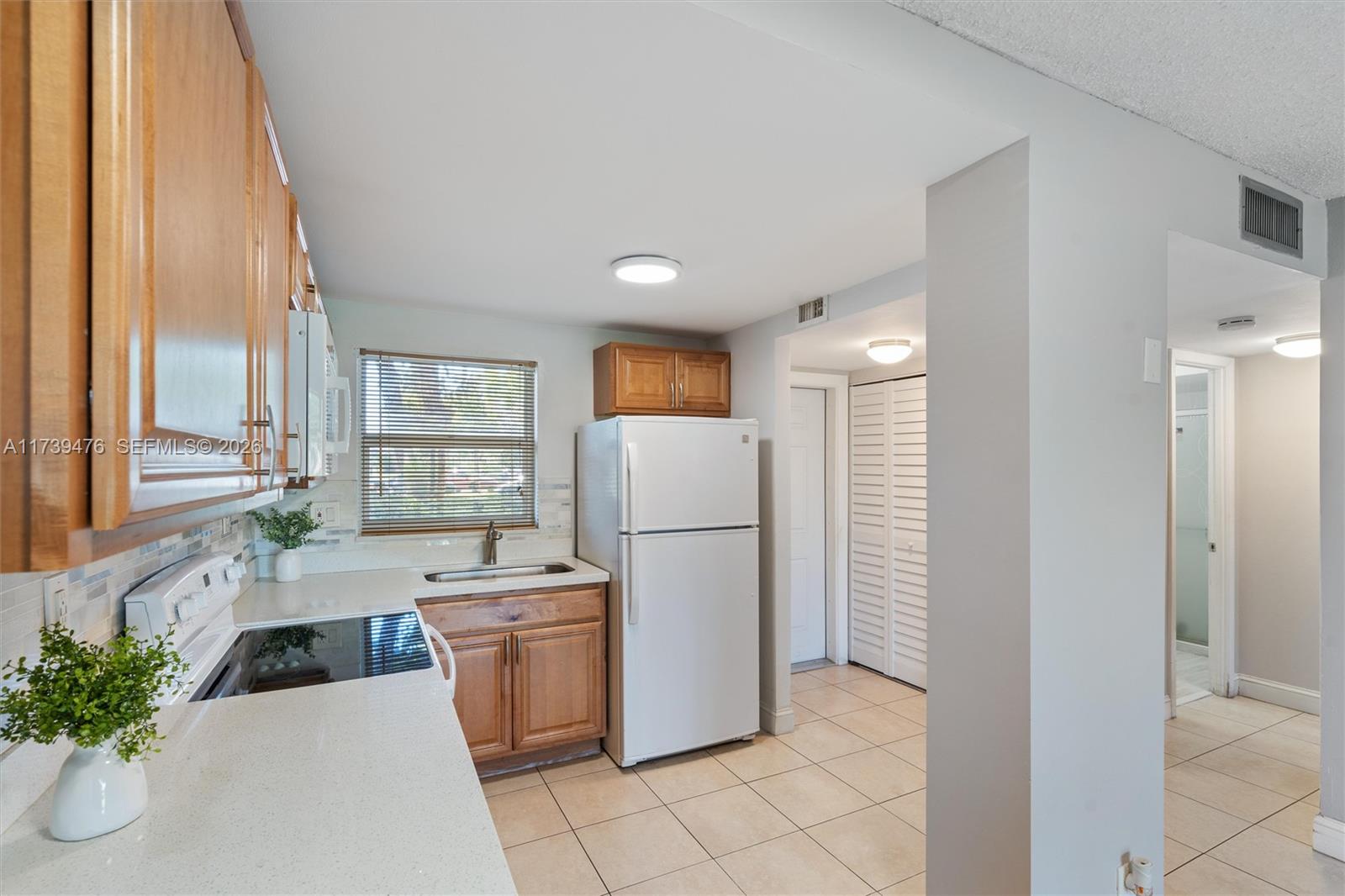 1ad5be0d-4351 9761 Sunrise Lakes Blvd # 107, Sunrise FL 33322 — #A11739476