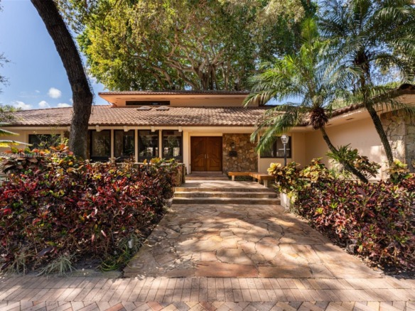 9490 Old Cutler Ln, Coral Gables FL 33156 — #A11739852