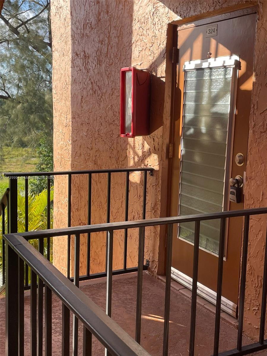 1ad5be0d-4356 3050 E Sunrise Lakes Dr # 324, Sunrise FL 33322 — #A11739994