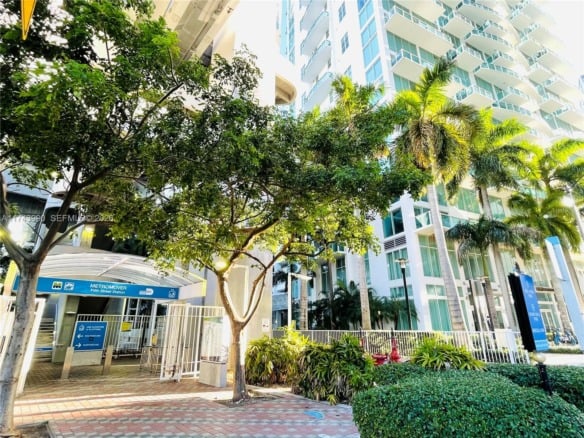 41 SE 5th St # 808, Miami FL 33131 — #A11743990