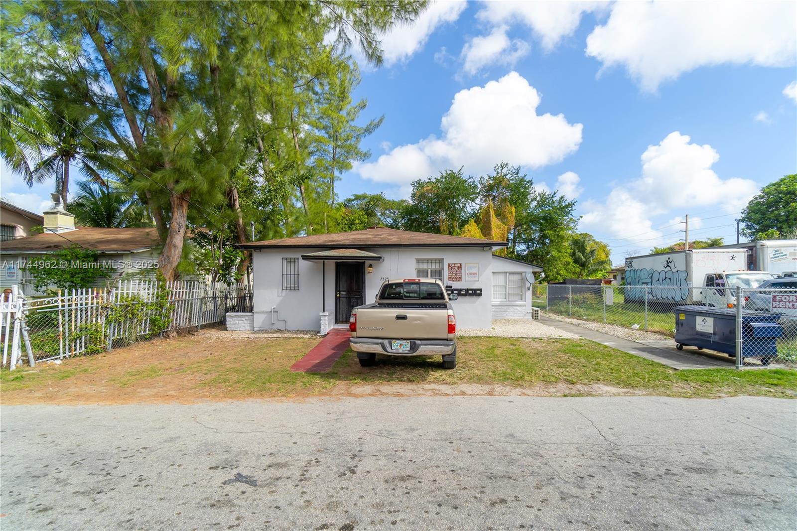 7525 NE Miami Ct, Miami FL 33138 — #A11744962