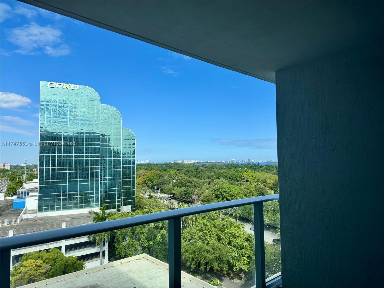 1ad5be0d-4459 4250 Biscayne Blvd # 1006, Miami FL 33137 — #A11747653