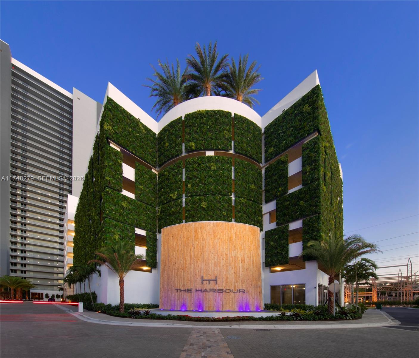 16385 Biscayne Blvd # 1221, North Miami Beach FL 33160 — #A11748279