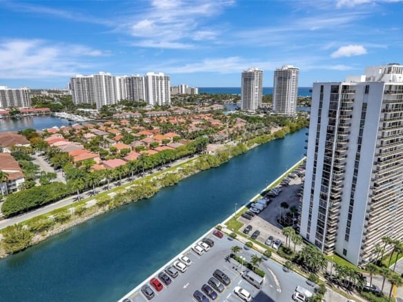3675 N Country Club Dr # 2310, Aventura FL 33180 — #A11755875