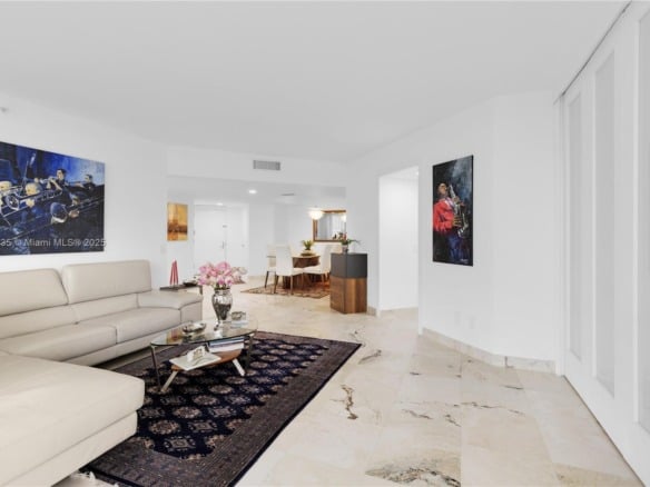 21055 Yacht Club Dr # 902, Aventura FL 33180 — #A11757435