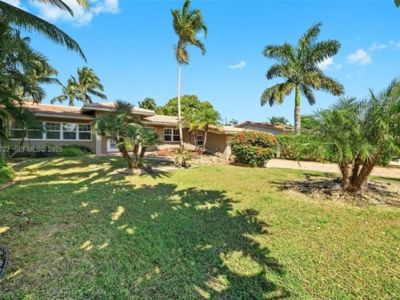 2725 NE 21st Ave, Fort Lauderdale FL 33306 — #A11757722