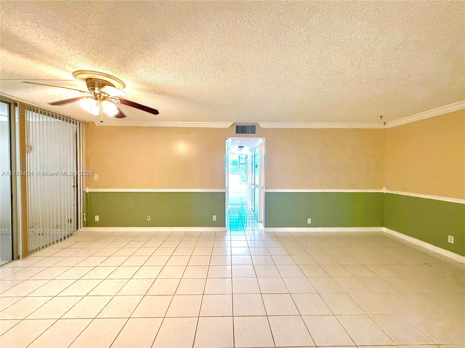 920 NE 199th St # 4J, Miami FL 33179 — #A11758404