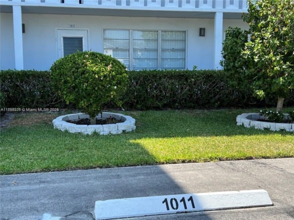 1011 Ellesmere A # 1011, Deerfield Beach FL 33442 — #A11758521