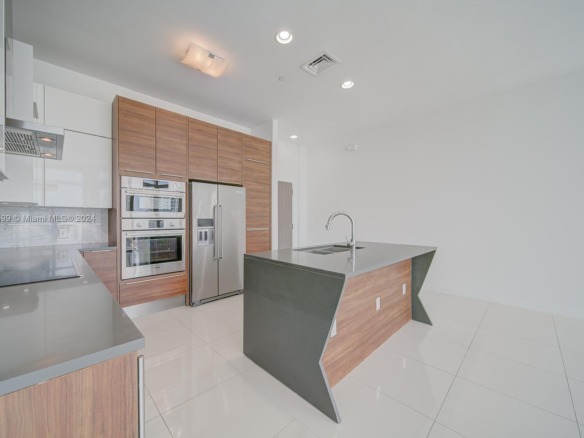 601 NE 27th St, Miami FL 33137 — #A11620599
