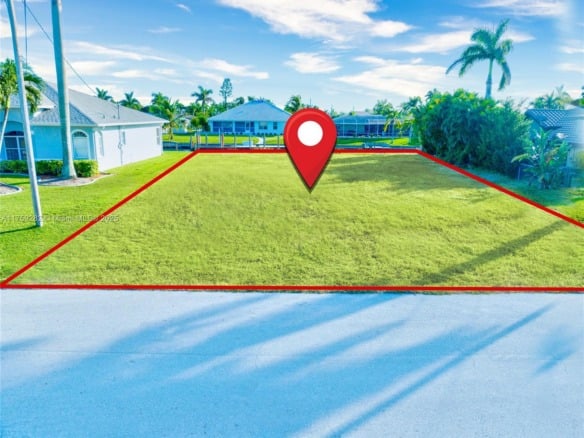 2022 SE 29th ST, Cape Coral FL 33904 — #A11759282